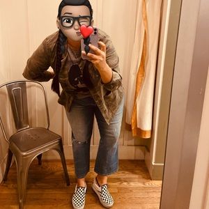 Meet your Posher, Anjelica